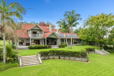 Photo of property in 37 Hardens Lane, Paremoremo, Auckland, 0632