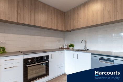 Photo of property in 4 Tuputupu Drive, Kumeu, 0810