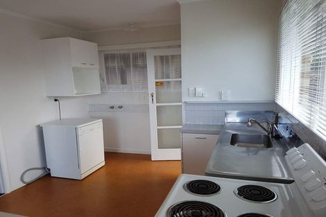 Photo of property in 1/177 Glenfield Road, Hillcrest, Auckland, 0627