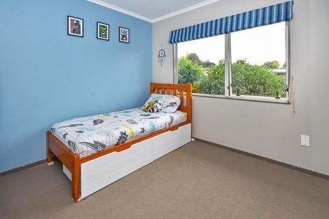 Photo of property in 61 Carnoustie Drive, Wattle Downs, Auckland, 2103