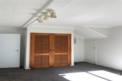 Photo of property in 24 Mirrabooka Avenue, Botany Downs, Auckland, 2010