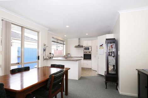 Photo of property in 73 Mount View Road, Melville, Hamilton, 3206