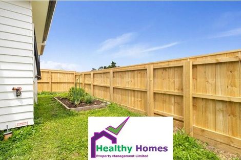 Photo of property in 10 Verdot Close, Kumeu, 0810