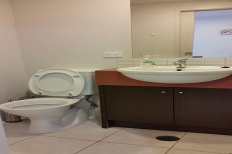 Photo of property in Harbour Green Apartments, 808/11 Union Street, Auckland Central, Auckland, 1010