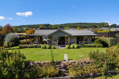Photo of property in 28 Greenbelt Place, Wanaka, 9305