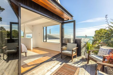 Photo of property in 1 Hydes Road, Raumati South, Paraparaumu, 5032