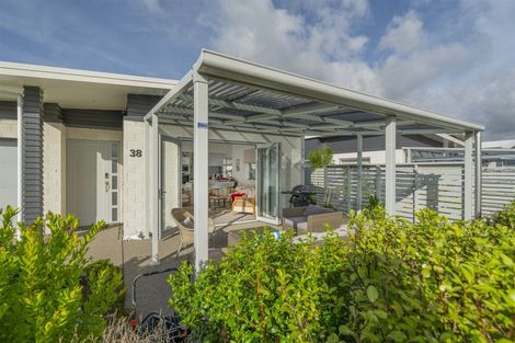 Photo of property in 16 Vanita Drive, Whitianga, 3510