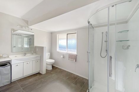 Photo of property in 3b Hannah Road, Hannahs Bay, Rotorua, 3010