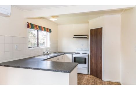 Photo of property in 28 Kauri Crescent, Snells Beach, 0920