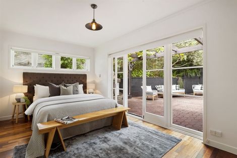 Photo of property in 49 Maritime Terrace, Birkenhead, Auckland, 0626