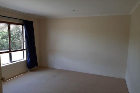 Photo of property in 12 Tupare Place, Highlands Park, New Plymouth, 4312