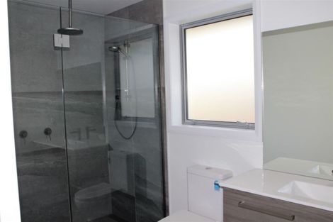 Photo of property in 70 Stace Hopper Drive, One Tree Point, 0118