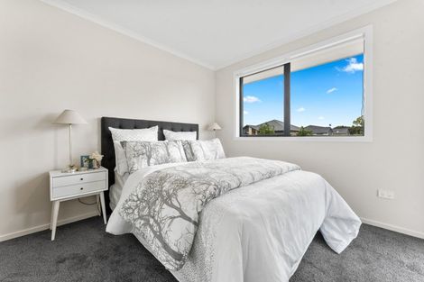 Photo of property in 1 Orawahi Road, Glenbrook, 2681