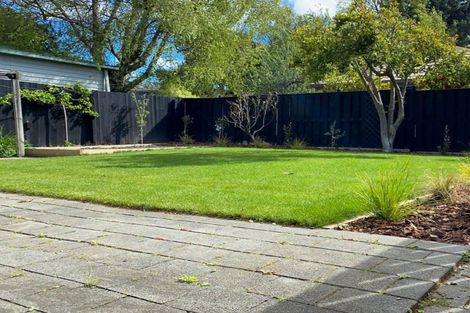 Photo of property in 10 Castle Way, Beckenham, Christchurch, 8023