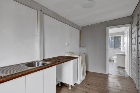 Photo of property in 39 Celia Street, Stratford, 4332