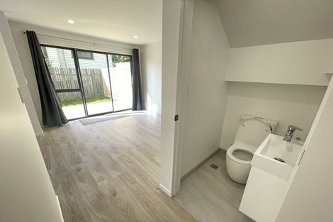 Photo of property in 2/61 East Street, Papakura, 2110