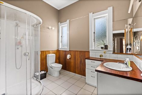 Photo of property in 115 Charlotte Crescent, Mayfair, Hastings, 4122