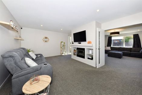 Photo of property in 16 Bradbury Avenue, Rolleston, 7614