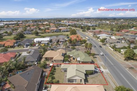 Photo of property in 65 Gravatt Road, Papamoa Beach, Papamoa, 3118