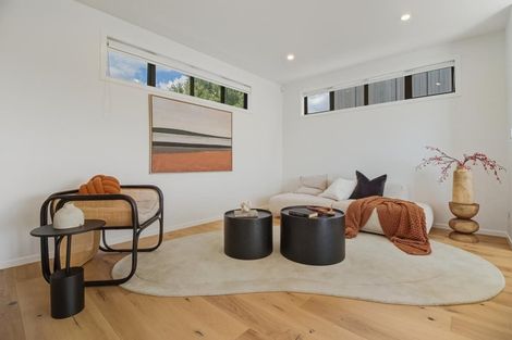 Photo of property in 85a Awaroa Road, Sunnyvale, Auckland, 0612