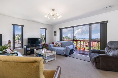 Photo of property in 1/127 Stapleford Crescent, Browns Bay, Auckland, 0630