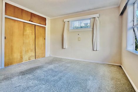 Photo of property in 50 Randwick Road, Northland, Wellington, 6012