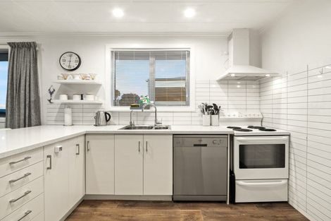 Photo of property in 8 Strode Street, Halfway Bush, Dunedin, 9010