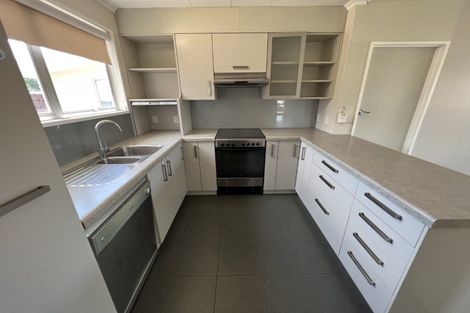Photo of property in 92 Long Melford Road, Awapuni, Palmerston North, 4412