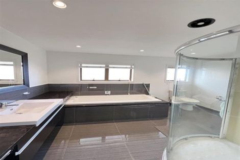 Photo of property in 35 Widmore Drive, Massey, Auckland, 0614