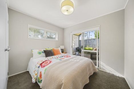 Photo of property in 1/28 Rochester Crescent, Somerville, Auckland, 2014