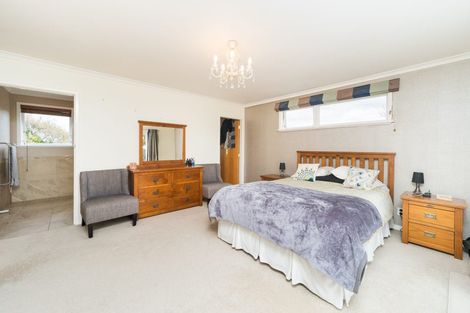 Photo of property in 8 Goodwyn Crescent, Hokowhitu, Palmerston North, 4410