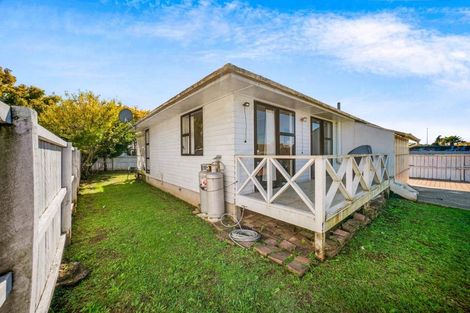 Photo of property in 12 Ussher Place, Pakuranga Heights, Auckland, 2010