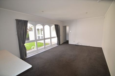 Photo of property in 28 Matuhi Rise, Henderson, Auckland, 0612