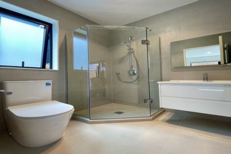 Photo of property in 6 Vanbrugh Place, Bucklands Beach, Auckland, 2014