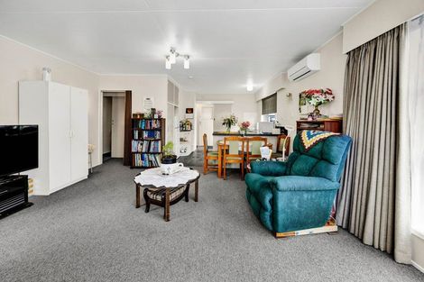 Photo of property in 15 Grey Street, Hawera, 4610