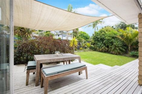 Photo of property in 1/19 Becroft Drive, Forrest Hill, Auckland, 0620