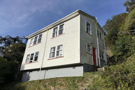 Photo of property in 21 Montgomery Avenue, Karori, Wellington, 6012