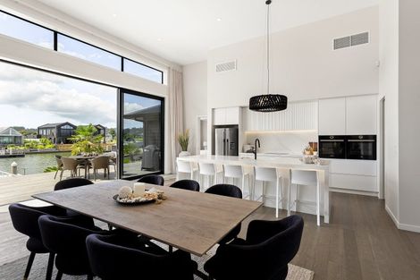 Photo of property in 13 Awatea Drive, Whitianga, 3510