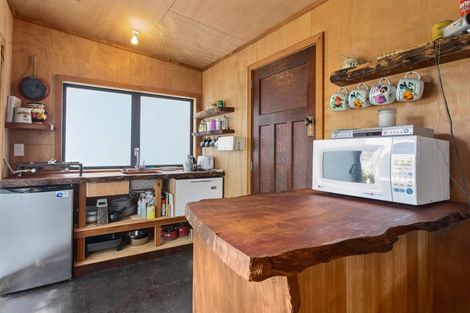 Photo of property in 408 Ohiwa Harbour Road, Waiotahi, Opotiki, 3198