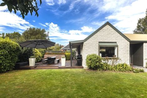 Photo of property in 464 Avonhead Road, Avonhead, Christchurch, 8042