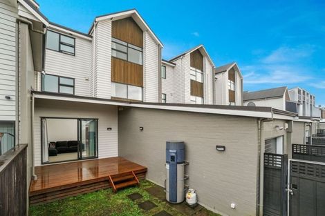 Photo of property in 32 Squadron Drive, Hobsonville, Auckland, 0616