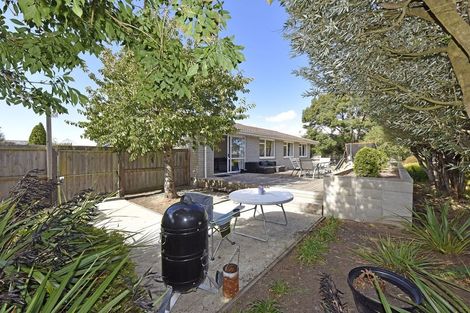 Photo of property in 2a Curzon Place, Parklands, Christchurch, 8083