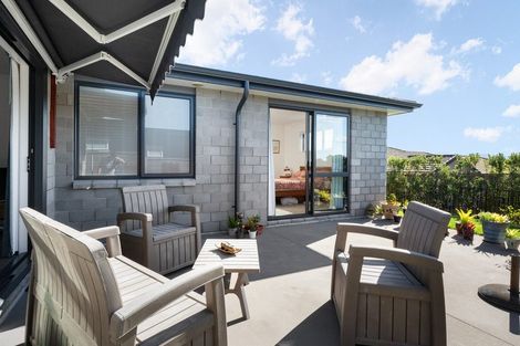 Photo of property in 12 Augusta Rise, Omokoroa, 3114