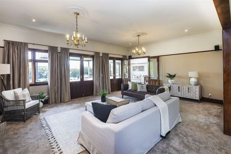 Photo of property in 121 Weston Road, St Albans, Christchurch, 8052