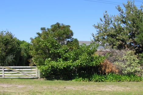 Photo of property in 94 Captain Cook Road, Cooks Beach, Whitianga, 3591