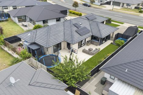 Photo of property in 7 Livingstone Drive, Papamoa Beach, Papamoa, 3118