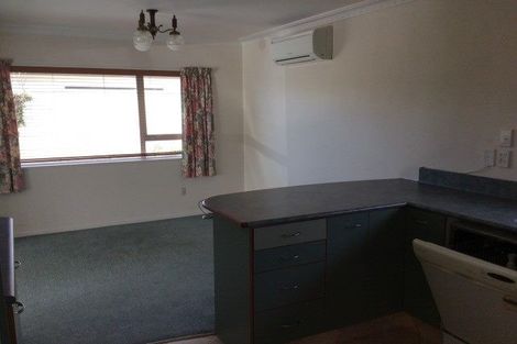 Photo of property in 244 Ngatai Road, Otumoetai, Tauranga, 3110