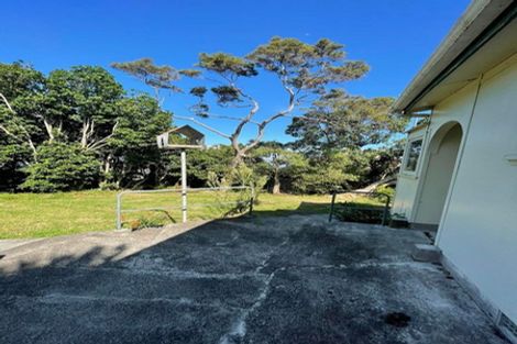 Photo of property in 84 Island Bay Road, Beach Haven, Auckland, 0626
