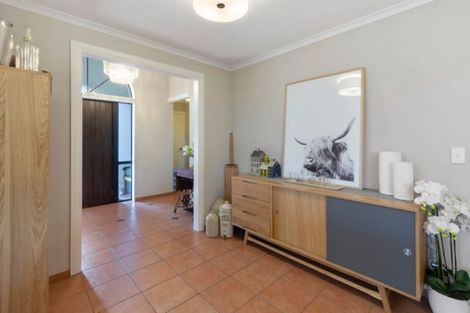 Photo of property in 11 Manara Place, The Gardens, Auckland, 2105