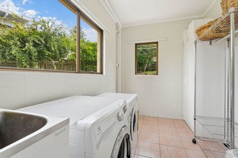Photo of property in 5 Wisteria Way, Mairangi Bay, Auckland, 0630
